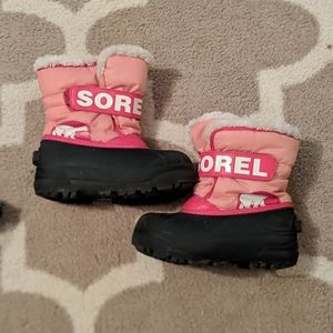 Girls Sorel snow boots